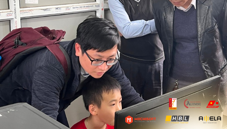 Tin tức Miichisoft 1 Miichisoft cùng trường Đại học Bách khoa Hà Nội tài trợ máy tính cho trường học vùng cao